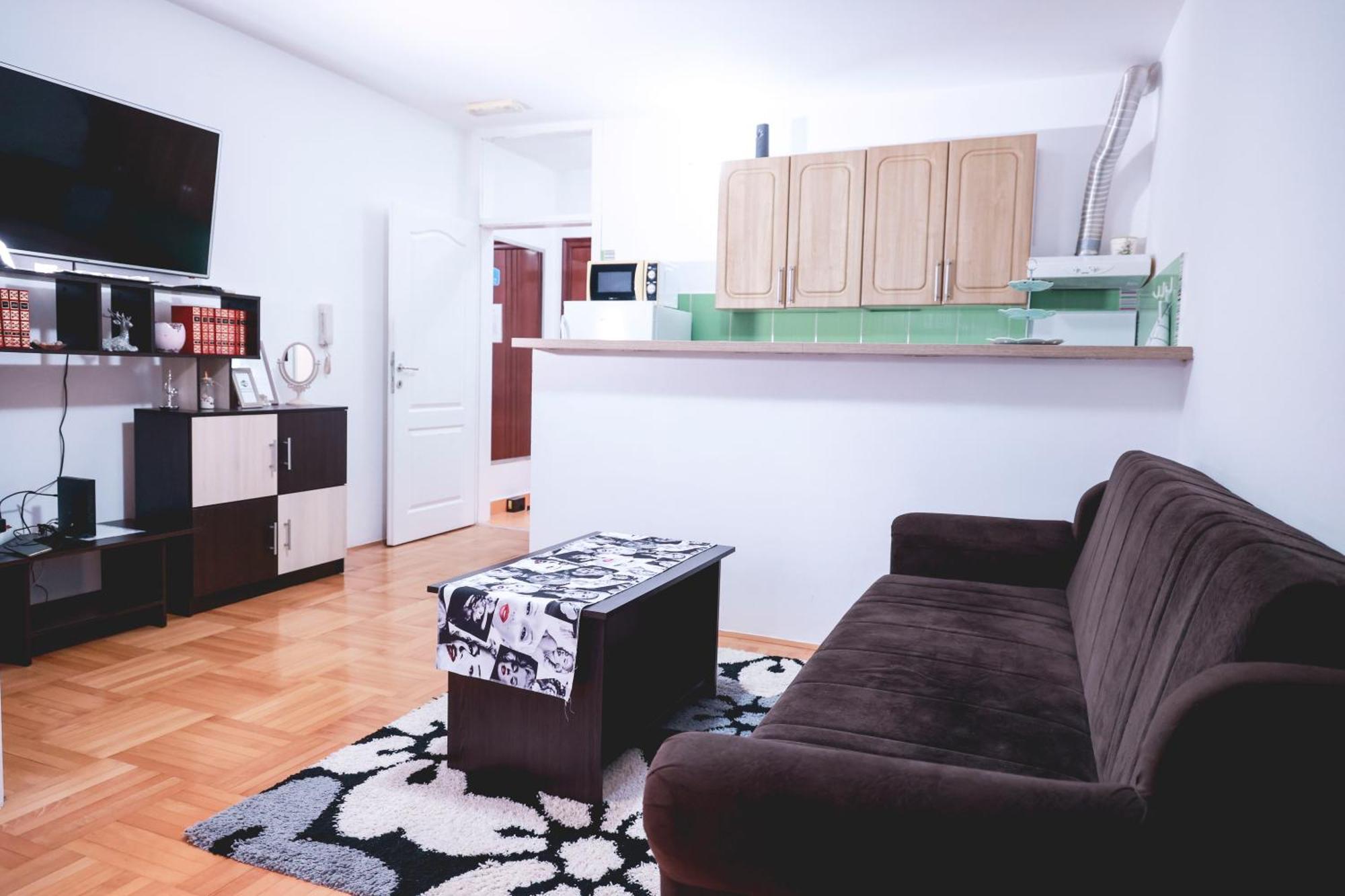 Lucasa Lägenhet Subotica Exteriör bild